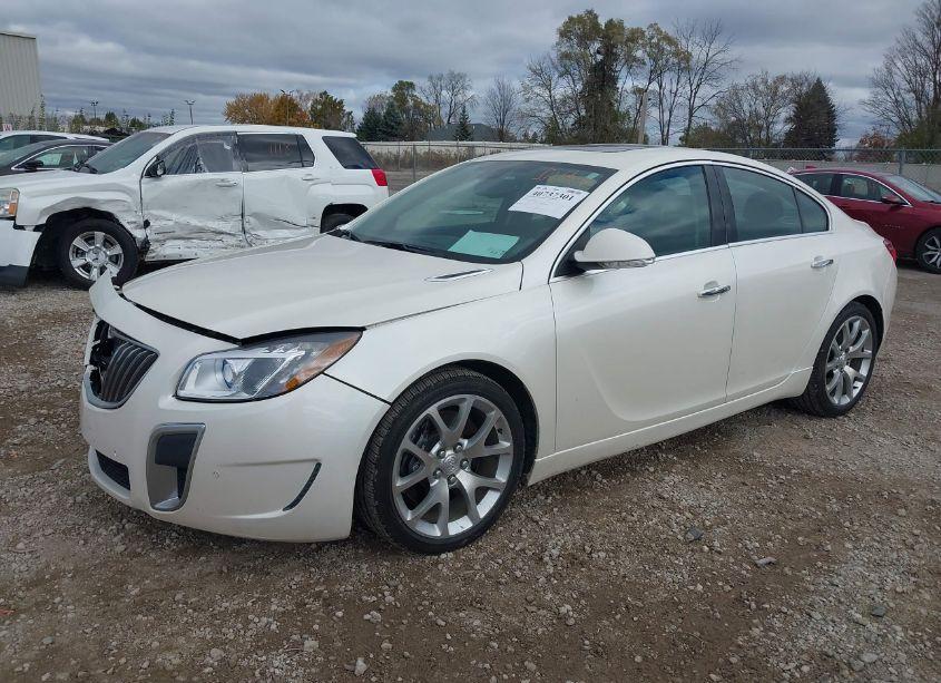 Photo 2 of 2013 Buick Regal GS (VIN 2G4GV5GVXD9165771)