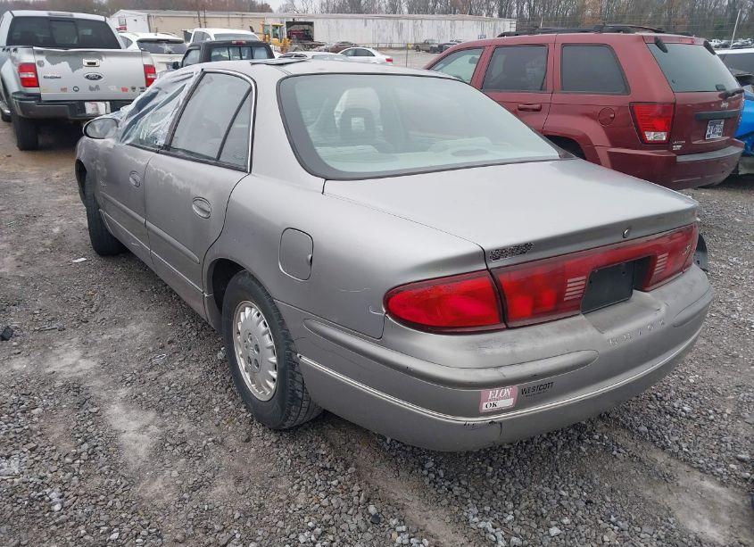 Photo 3 of 1998 Buick Regal LS (VIN 2G4WB52K1W1553524)