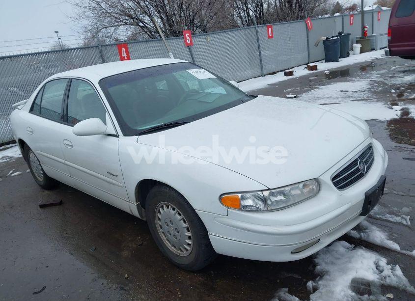 1998 Buick Regal LS (VIN 2G4WB52K5W1466306) main photo