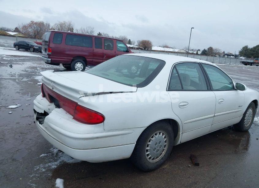 Photo 4 of 1998 Buick Regal LS (VIN 2G4WB52K5W1466306)