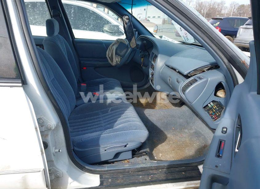 Photo 5 of 1995 Buick Regal CUSTOM (VIN 2G4WB52M1S1449725)