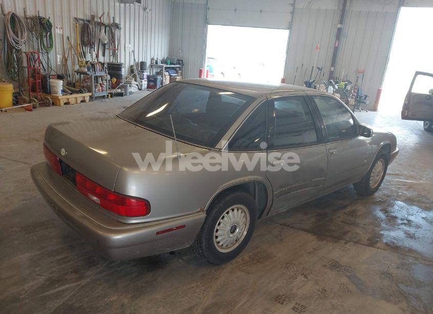 Photo 4 of 1996 Buick Regal CUSTOM (VIN 2G4WB52M2T1462761)