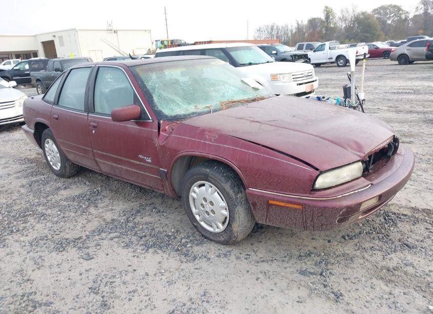 1996 Buick Regal CUSTOM (VIN 2G4WB52M8T1496137) main photo
