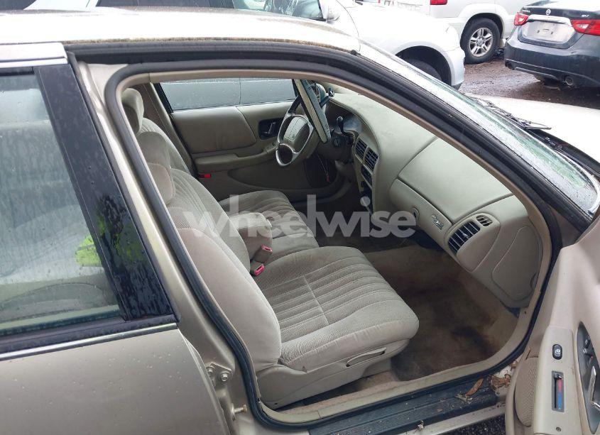 Photo 5 of 1996 Buick Regal CUSTOM (VIN 2G4WB52MXT1450180)