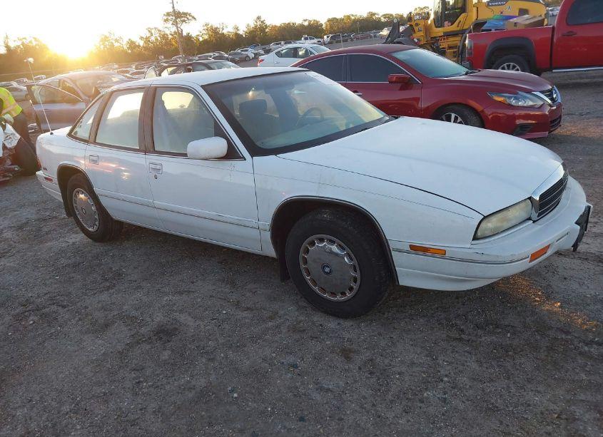 1994 Buick Regal CUSTOM (VIN 2G4WB55L0R1444870) main photo