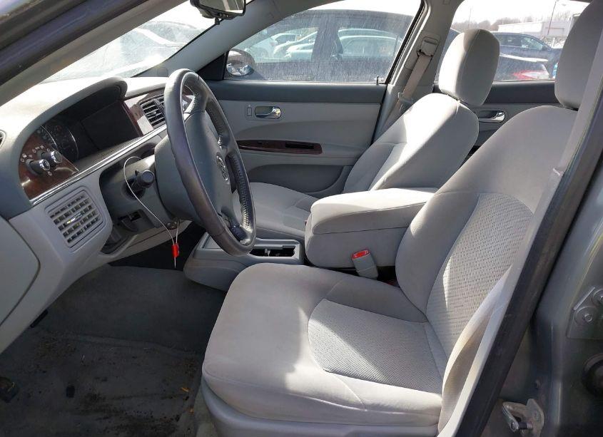 Photo 5 of 2007 Buick Lacrosse CX (VIN 2G4WC582071231009)