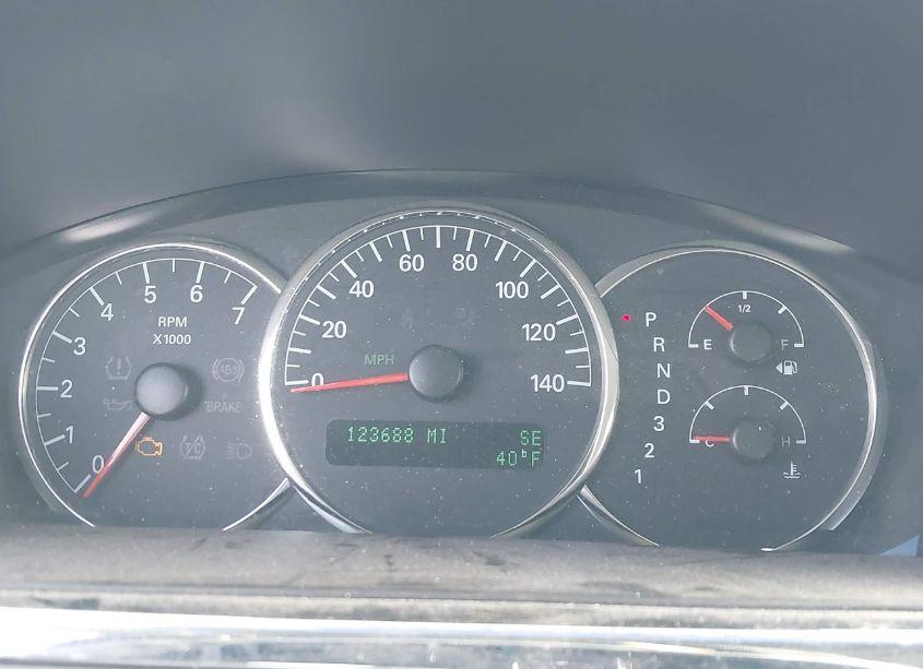 Photo 7 of 2007 Buick Lacrosse CX (VIN 2G4WC582071231009)