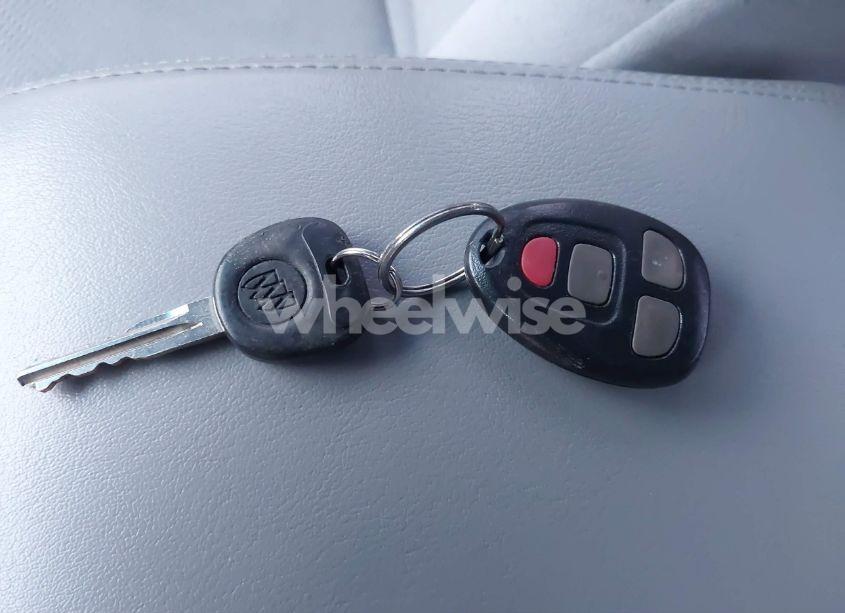 Photo 11 of 2007 Buick Lacrosse CX (VIN 2G4WC582171206992)