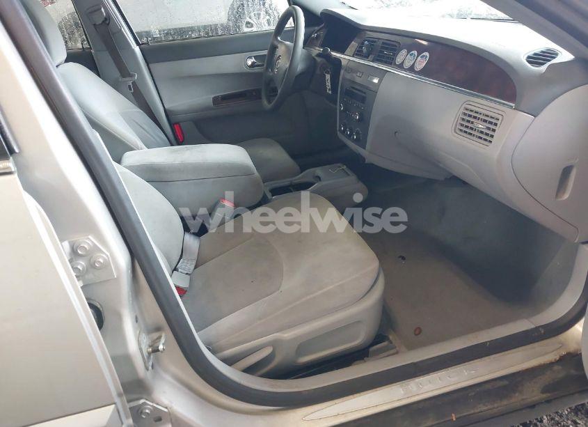 Photo 5 of 2007 Buick Lacrosse CX (VIN 2G4WC582571133612)