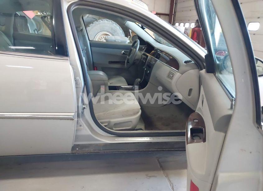 Photo 5 of 2008 Buick Lacrosse CX (VIN 2G4WC582781132110)