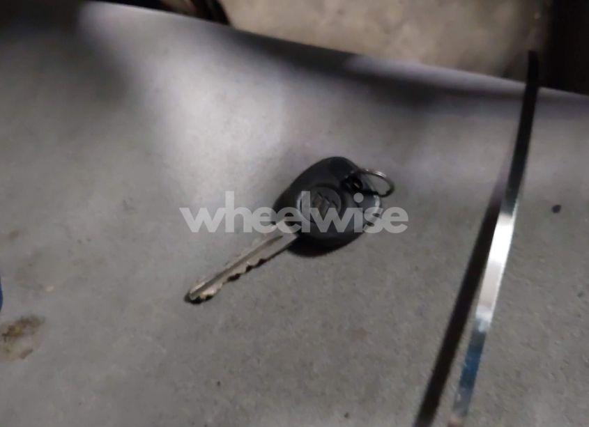 Photo 11 of 2007 Buick Lacrosse CX (VIN 2G4WC582871138027)