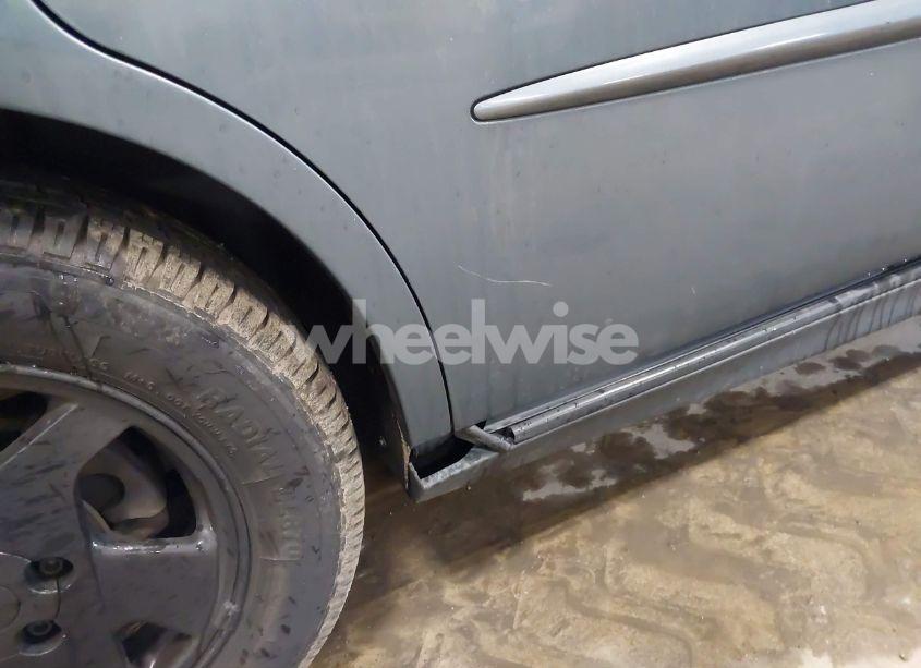 Photo 13 of 2007 Buick Lacrosse CX (VIN 2G4WC582871138027)