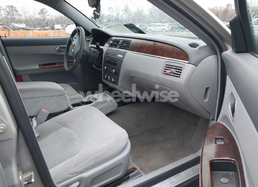 Photo 5 of 2007 Buick Lacrosse CX (VIN 2G4WC582X71155122)