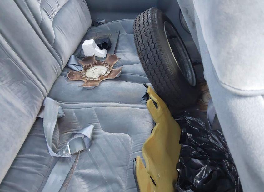 Photo 8 of 1988 Buick Regal LIMITED (VIN 2G4WD14W7J1488786)