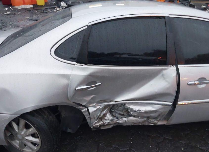 Photo 14 of 2005 Buick Lacrosse CXL (VIN 2G4WD532651241108)