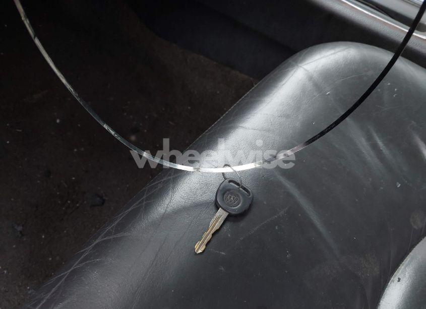 Photo 11 of 2008 Buick Lacrosse CXL (VIN 2G4WD582X81139338)