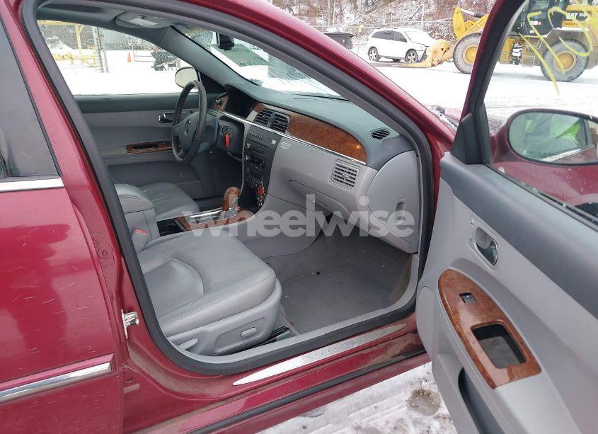 Photo 5 of 2005 Buick Lacrosse CXS (VIN 2G4WE567551229939)