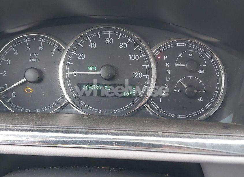 Photo 7 of 2005 Buick Lacrosse CXS (VIN 2G4WE567551229939)