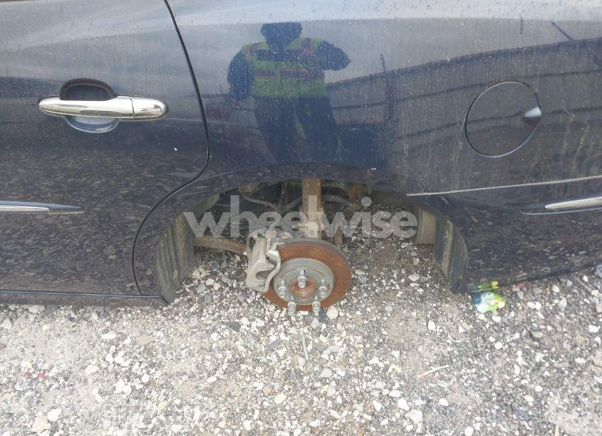 Photo 13 of 2007 Buick Lacrosse CXS (VIN 2G4WE587X71145017)