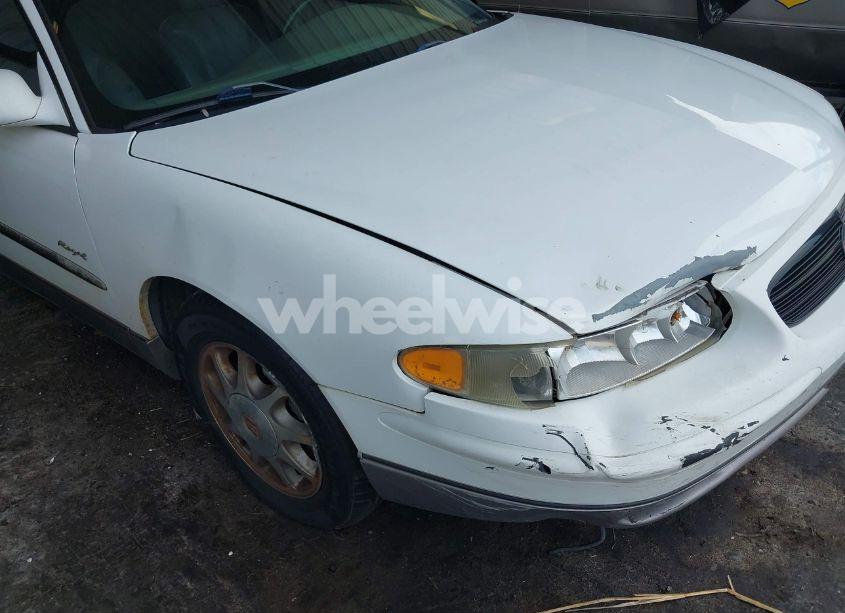 Photo 12 of 1999 Buick Regal GS (VIN 2G4WF5215X1500810)