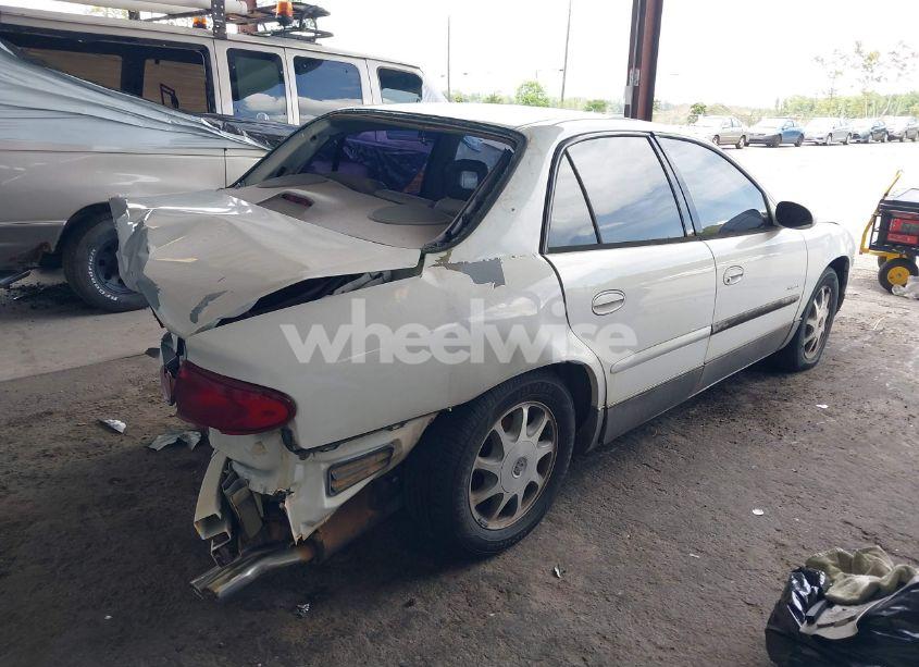 Photo 4 of 1999 Buick Regal GS (VIN 2G4WF5215X1500810)