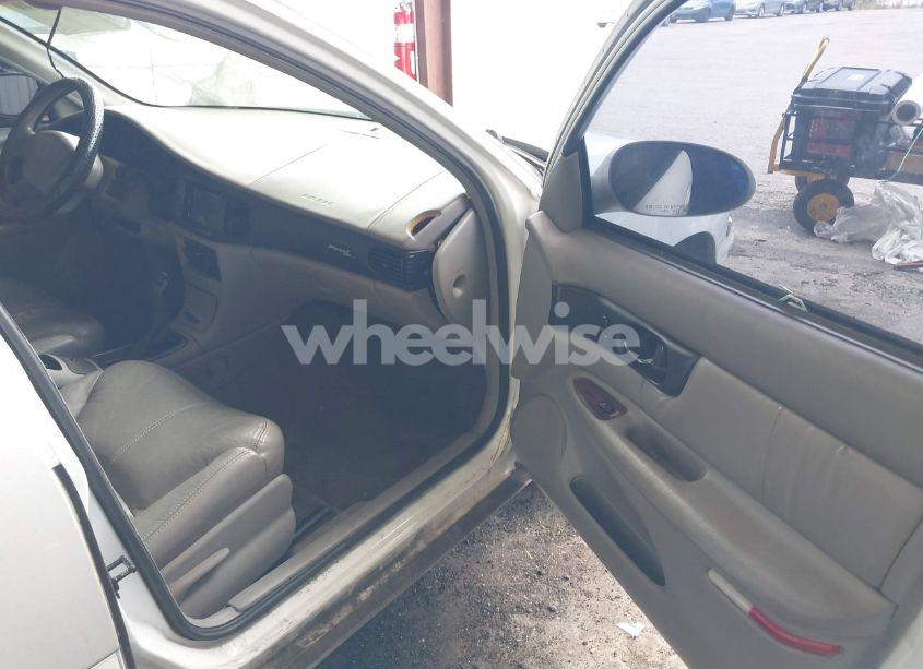 Photo 5 of 1999 Buick Regal GS (VIN 2G4WF5215X1500810)