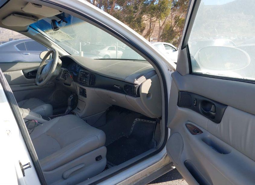 Photo 5 of 2000 Buick Regal GS (VIN 2G4WF5514Y1235407)