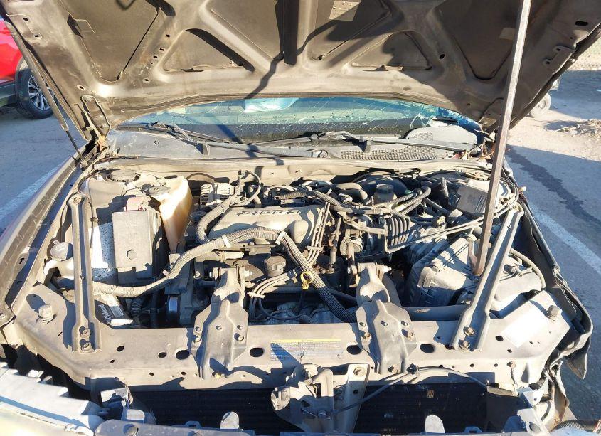 Photo 10 of 2004 Buick Century (VIN 2G4WS52J541243235)