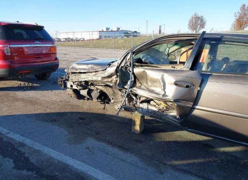 Photo 12 of 2004 Buick Century (VIN 2G4WS52J541243235)