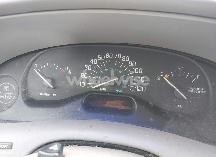 Photo 15 of 2001 Buick Century CUSTOM (VIN 2G4WS52J711154309)