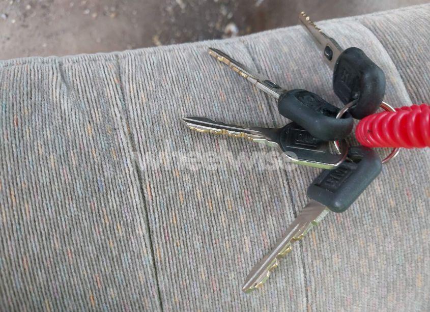 Photo 11 of 2001 Buick Century CUSTOM (VIN 2G4WS52J811125904)