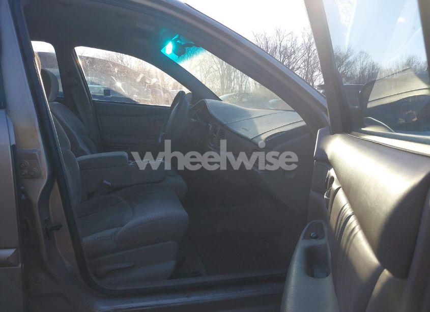 Photo 5 of 2003 Buick Century CUSTOM (VIN 2G4WS52J831213807)