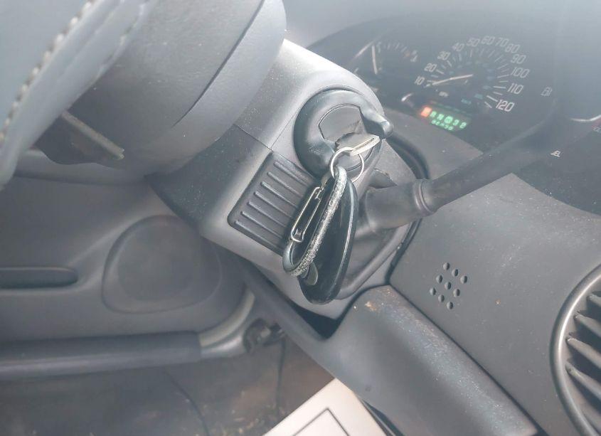 Photo 11 of 2003 Buick Century CUSTOM (VIN 2G4WS52JX31236991)