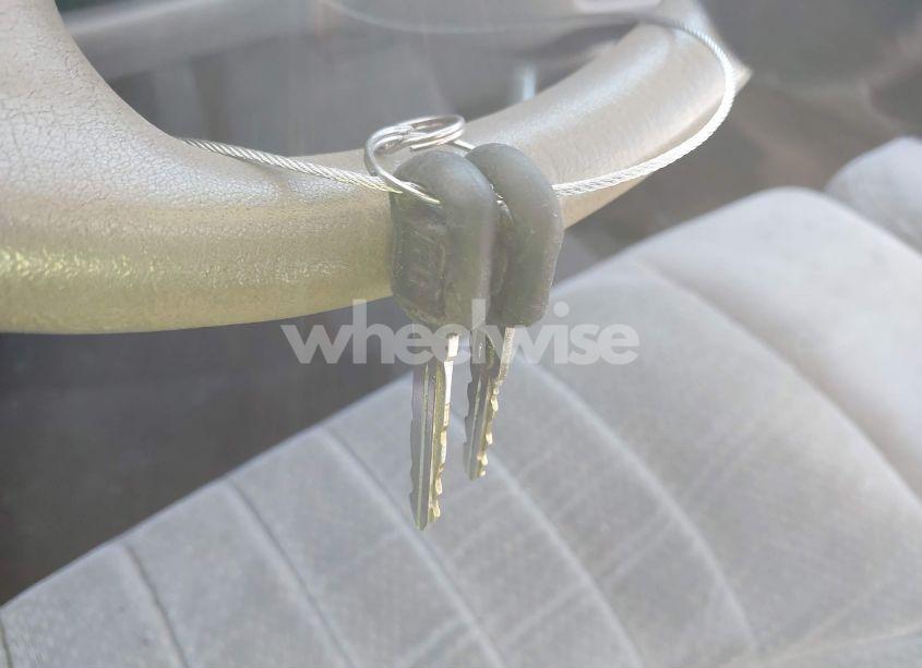 Photo 11 of 1998 Buick Century CUSTOM (VIN 2G4WS52M7W1413835)