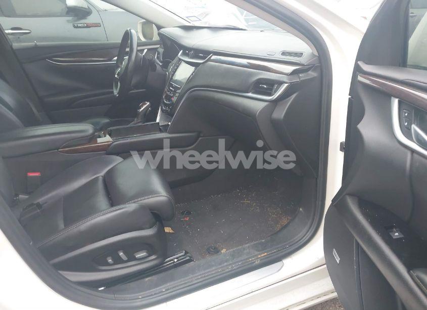 Photo 5 of 2013 Cadillac Xts PREMIUM (VIN 2G61S5S3XD9198670)