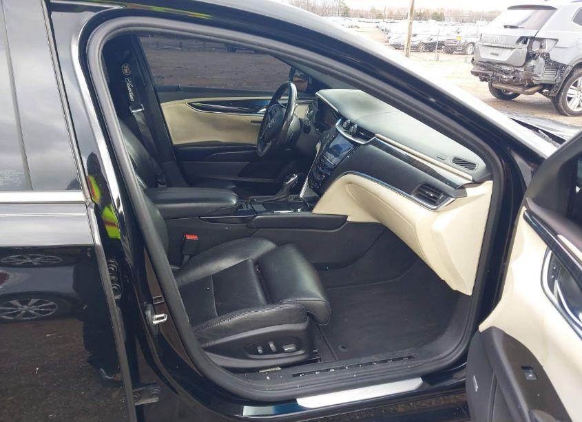 Photo 5 of 2013 Cadillac Xts PLATINUM (VIN 2G61U5S31D9159105)