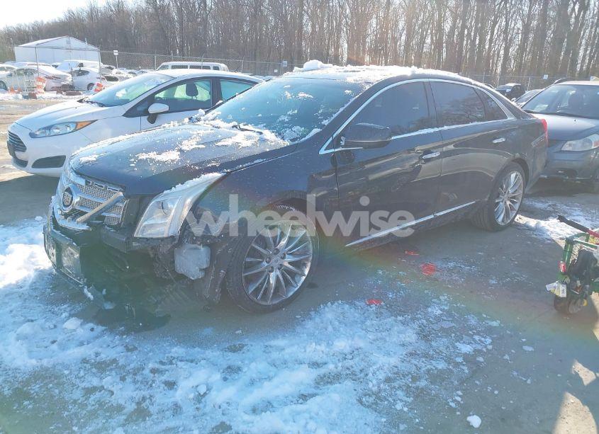 Photo 2 of 2013 Cadillac Xts PLATINUM (VIN 2G61V5S33D9101820)
