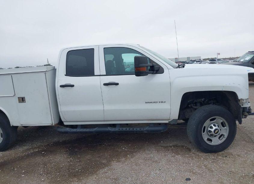 Photo 13 of 2019 Chevrolet Silverado 2500HD WT (VIN 2GB2CREG4K1218769)