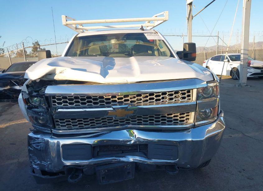 Photo 12 of 2019 Chevrolet Silverado 2500HD WT (VIN 2GB2CREG5K1218375)