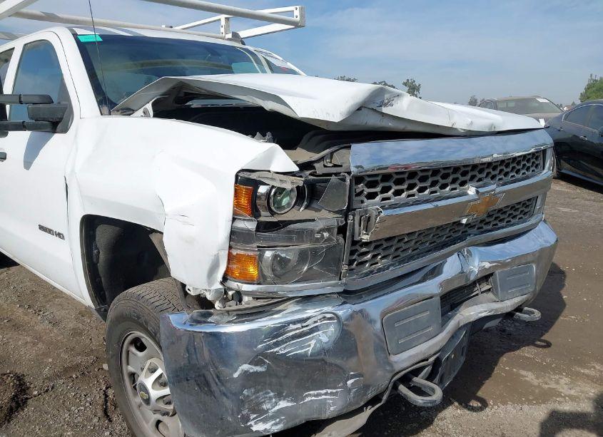 Photo 6 of 2019 Chevrolet Silverado 2500HD WT (VIN 2GB2CREG5K1218375)