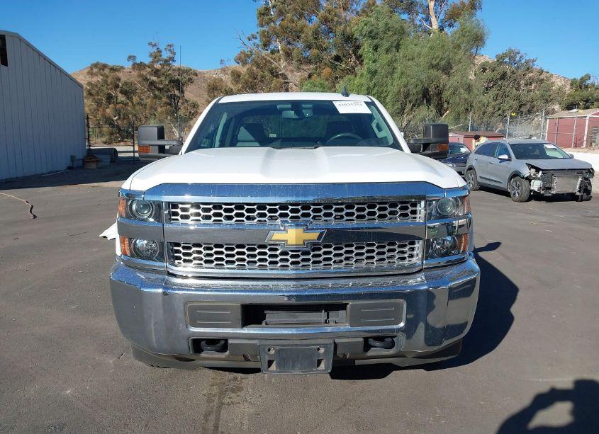 Photo 12 of 2019 Chevrolet Silverado 2500HD WT (VIN 2GB2CREG5K1219672)