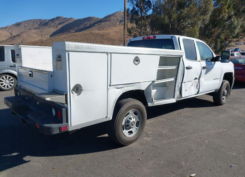 Photo 4 of 2019 Chevrolet Silverado 2500HD WT (VIN 2GB2CREG5K1219672)