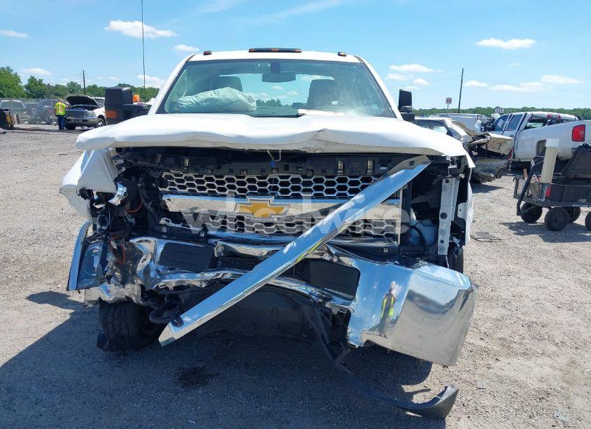 Photo 11 of 2019 Chevrolet Silverado 2500HD WT (VIN 2GB2CREG5K1232910)