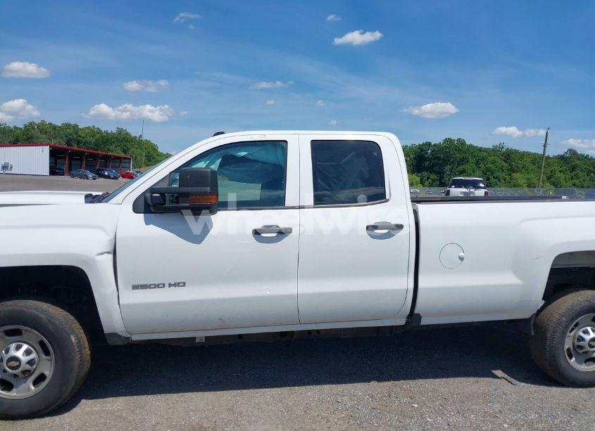 Photo 13 of 2019 Chevrolet Silverado 2500HD WT (VIN 2GB2CREG5K1232910)