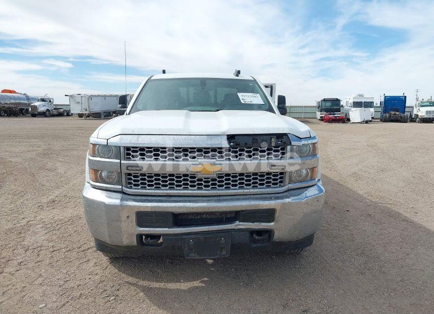 Photo 12 of 2019 Chevrolet Silverado 2500HD WT (VIN 2GB2CREG7K1213291)