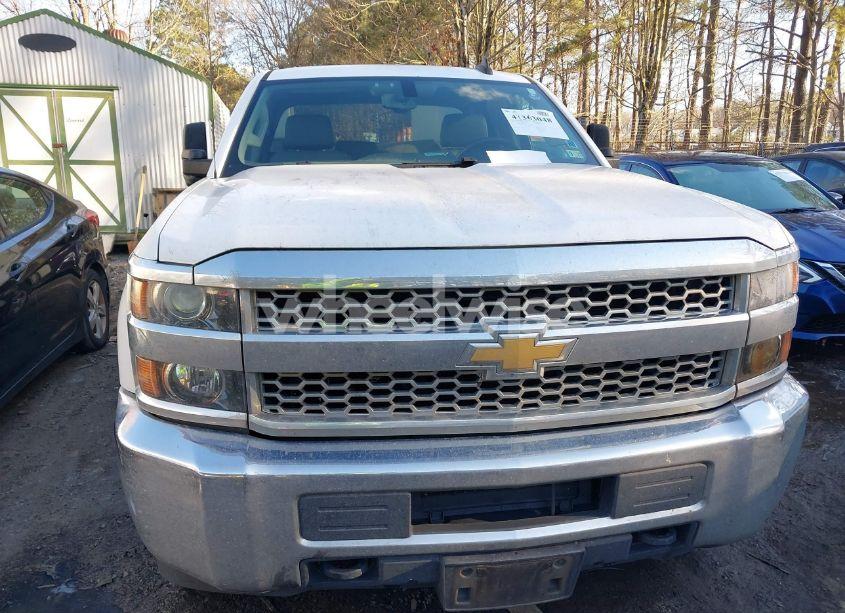 Photo 12 of 2019 Chevrolet Silverado 2500HD WT (VIN 2GB2KREG7K1219823)