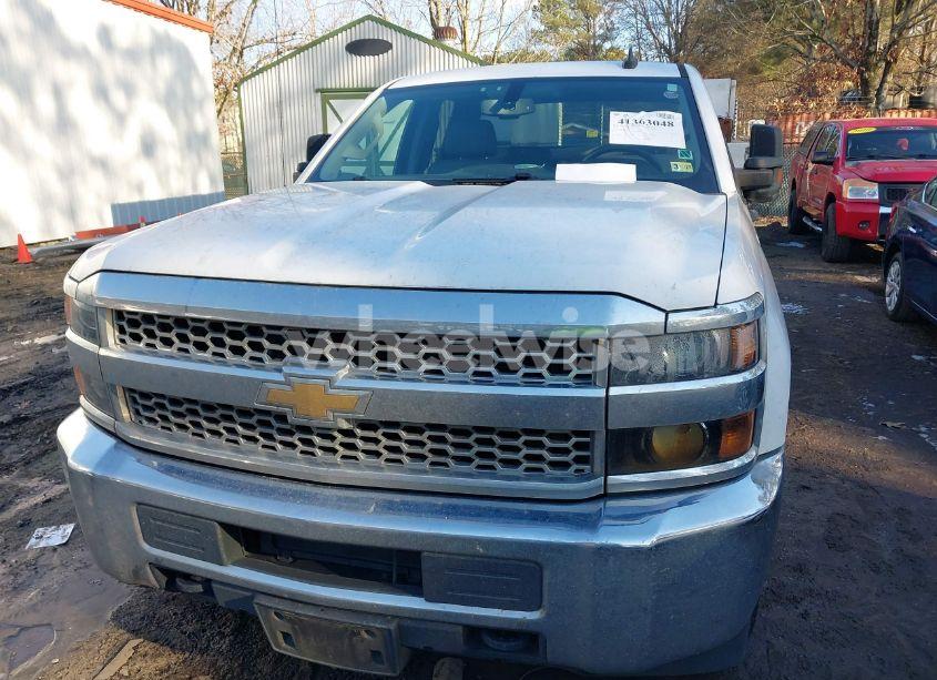 Photo 6 of 2019 Chevrolet Silverado 2500HD WT (VIN 2GB2KREG7K1219823)