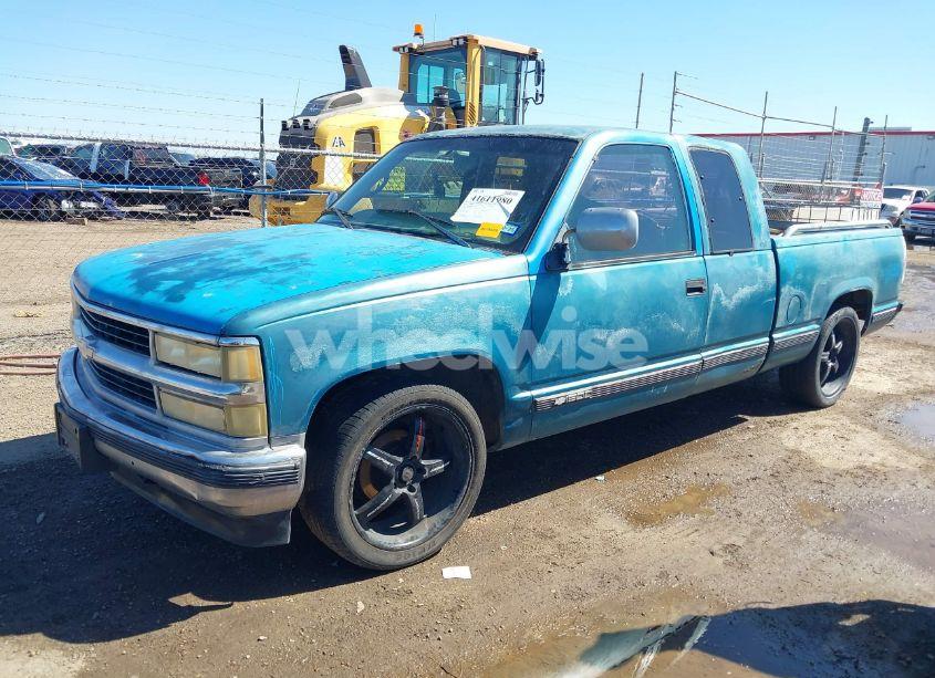 Photo 2 of 1995 Chevrolet Gmt-400 C1500 (VIN 2GBEC19K7S1266506)