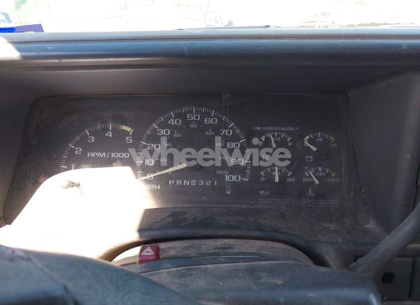 Photo 6 of 1995 Chevrolet Gmt-400 C1500 (VIN 2GBEC19K7S1266506)