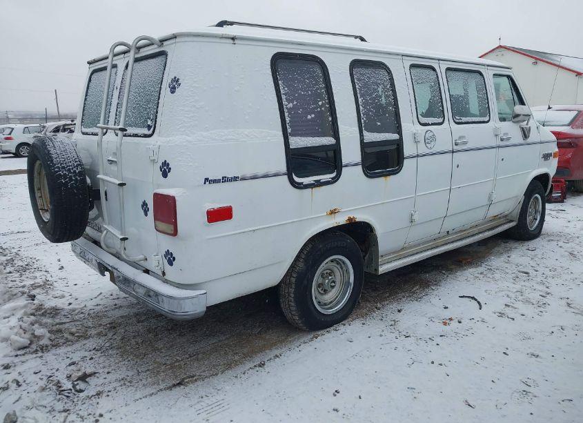 Photo 4 of 1991 Chevrolet G20 (VIN 2GBEG25K6M4127503)